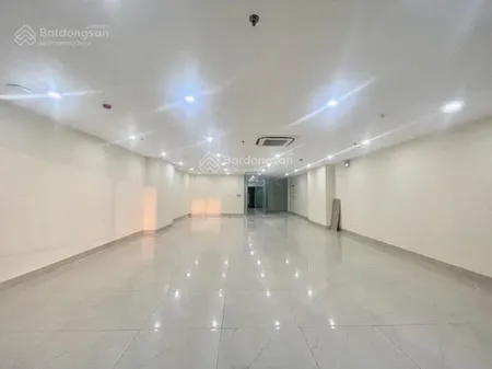 Mặt phố cầu giấytrần thái tôngnhà thoáng phố vipdòng tiền 300tr/1 tháng190m210 tầng148 tỷ