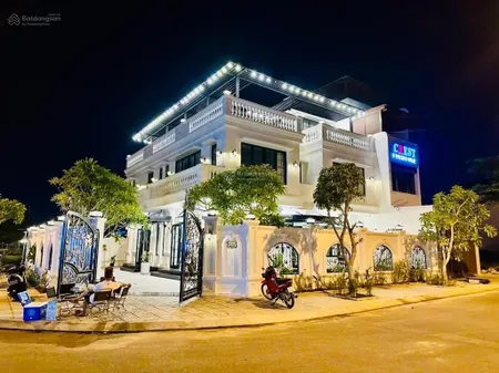 Bán căn biệt thự thiết kế tuyệt đẹp cách đại lộ võ nguyên giáp chỉ tầm 50m 0762 111 ***