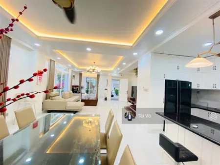 Song lập góc 262m2 58t, đang cho thuê giá cao