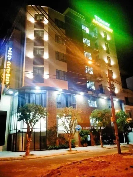 Bán tòa căn hộ apartment 8 tầng lô góc nguyễn cơ thạch & hoàng công chất ngũ hành sơn, đà nẵng