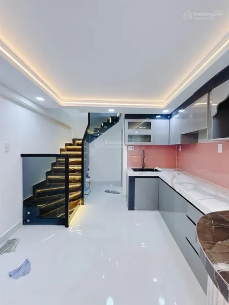 Bán nhà 3 phòng ngủ hẻm 165 tôn thất thuyết quận 4