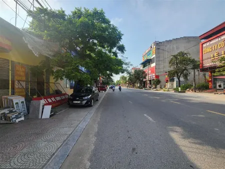 Nhà 130m2, mp đàm quang trung bát khối gần vĩnh tuy vị trí kinh doanh rất tốt giá chưa đến 200tr/m2