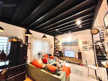 Bán nhà huỳnh văn bánh phú nhuận, gần mặt tiền, full nội thất, 3 tầng, 3pn, 45m2, ở ngay, 6.x tỷ