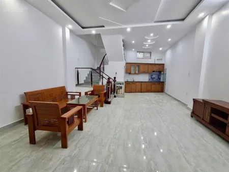 Nhà dân xây độc lập ô tô đỗ cách nhà 30m tại phương lưu, đông hải 1