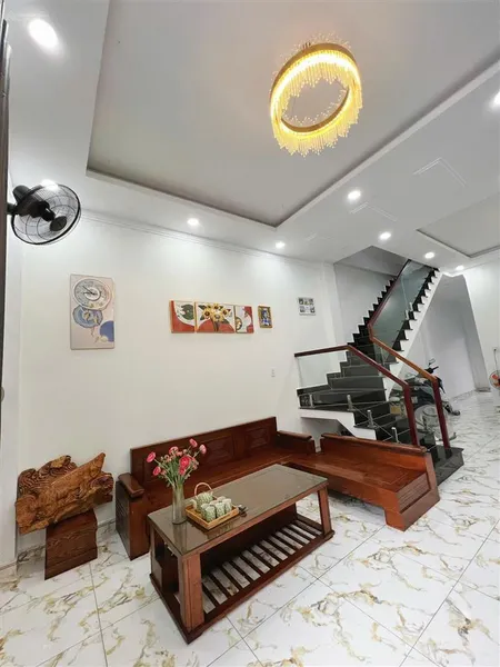 Chủ về quê bán gấp nhà khu đô thị golden a kim oanh giá 2 tỷ 6