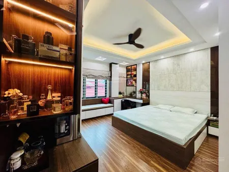 Bán nhà riêng mỹ đình 37.4m2, 4 tầng, 4 ngủ, dân xây, lô góc, gần bãi gửi ô tô. giá chỉ hơn 6 tỷ