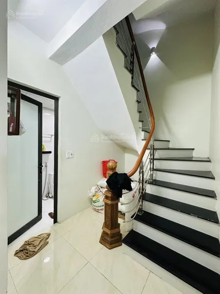 93m2 trung tâm phú thượng một bước ra phố ngõ ô tô đỗ cổng 13.x tỷ
