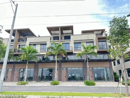 Bán shophouse dự án izumi city nhà 1 trệt 1 lửng 2 lầu (6x19m) 114m2, mặt tiền đường 33m
