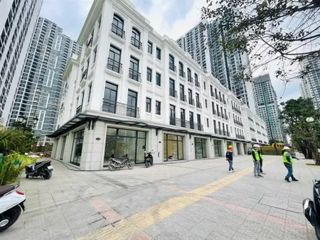 Quỹ ngoại giao 8 căn vinhomes giảng võ đợt đầu giá chỉ từ 700tr/m2 (view hồ,view công viên)vip