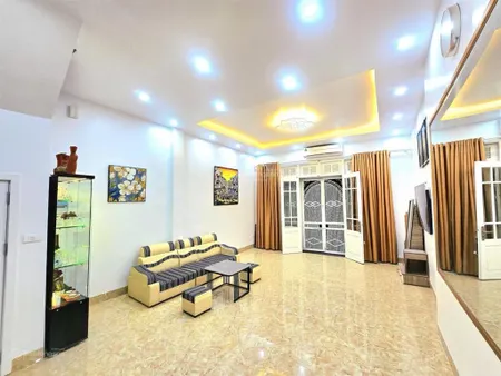 Hiếm. chị mình bán nhà 105 láng hạ 6 tầng thang máy sát ô tô nhà đẹp ở luôn chủ thiện chí
