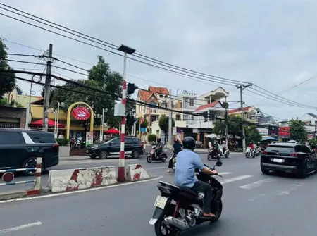 Nhà mặt tiền đường nguyễn ái quốc phường trảng dài ngay bệnh viện tâm hồng phước