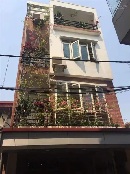 Duy nhất 1 căn nhà phố ngọc khánh gần vtv gần hồ hai thoáng nhà dân kiên cố ngõ nông rộng