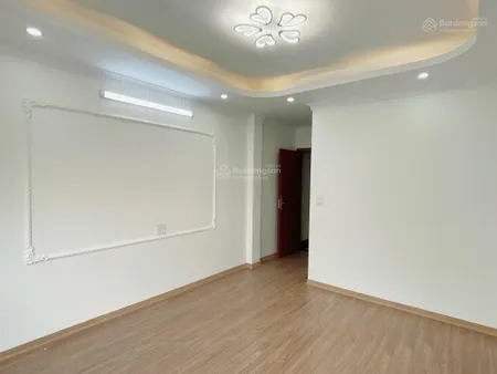 Bán nhà hồ văn chương siêu hiếm 30m² 6 tầng, thang máy nhập khẩu, giá 9.1 tỷ