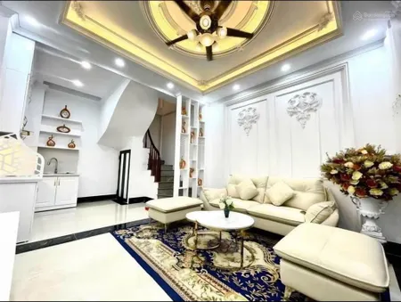 Chính chủ bán nhà ngõ 102 pháo đài láng xây năm 2022 30m ra mặt phố tặng nội thất 35m x 5 tầng