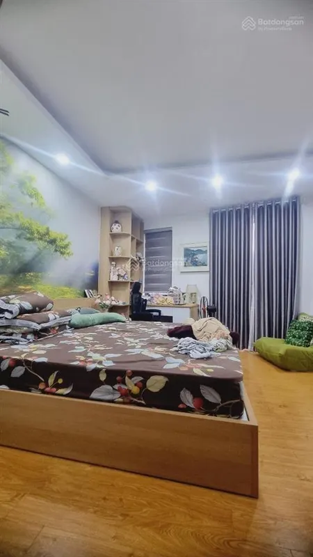 Bán nhà đường láng đống đa kinh doanh lô góc ba thoáng thang máy ôtô vào nhà dt 40m 6t 14.6 tỷ