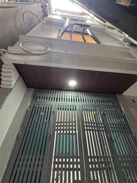 Bán căn văn hương dt 35m2 4t mt 3.6 m giá 6.95 tỷ đống đa hà nội. nhà mặt ngõ. 2 thoáng, kinh doanh