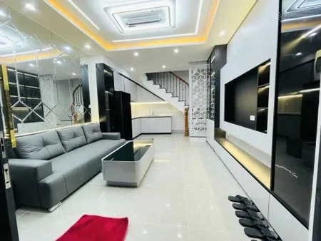 Bán nhà khu lĩnh nam, 2 thoáng 5t, ô tô đỗ cửa giá nhỉnh 6 tỷ