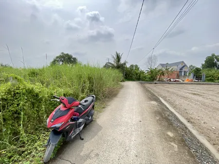 Bán đất 110.8m² ngang 4,5m giá 950 triệu Xã Long Cang