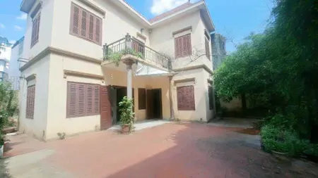 Bán nhà Tây Hồ - Xuân La, trung tâm, gần hồ, 170m2, 19.8 tỷ
