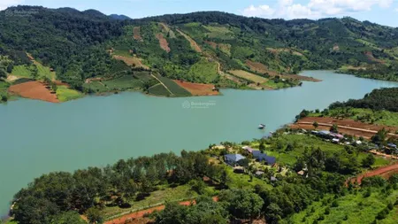 Bán đất 1017m2 qh thổ cư, 11,5x80m nở hậu 13,7m view hồ ngọc lộc tân, p2, bảo lộc lâm đồng. 2,9 tỷ