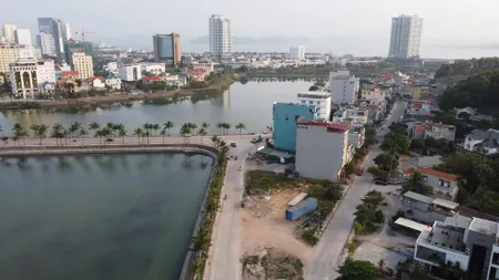 Bán đất  vị trí siêu đẹp bờ hồ Hùng Thắng, kinh doanh được còn duy nhất 1 ô