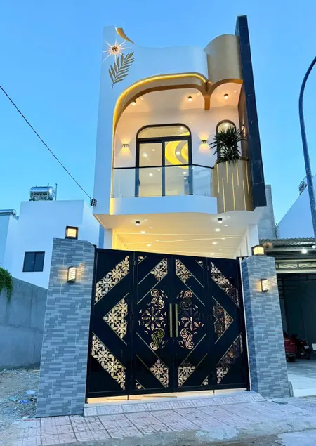 Nhà mặt tiền đường Nguyễn Sáng
