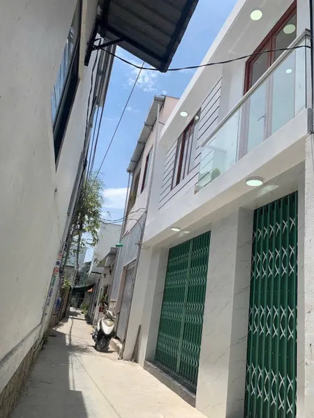 🐍Bán nhà nguyên căn 2 tầng tại Lư Cấm – Ngọc Hiệp, Nha Trang

📍 Vị trí: Hẻm rộng 2,5m, xe máy quay đầu thoải mái.
 • Hướng: Tây Bắc
 • Diện tích: 51,7m² (ngang 6m)
Giá bán 2tỷ550
Hiện đang cho thuê 7tr/tháng

Liên hệ 079.365.6898 Nguyên
TĐ