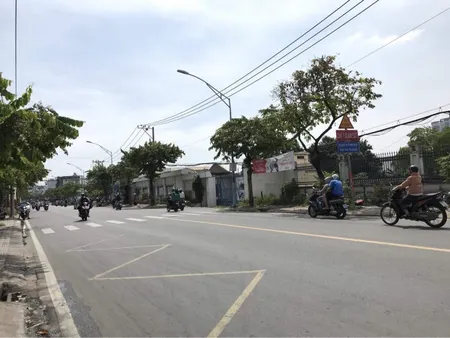 BÁN NHÀ MẶT TIỀN ĐƯỜNG ĐẶNG VĂN BI, BÌNH THỌ - 210m2 - GIÁ 18 TỶ TL