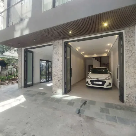 Bán nhà phố Hoa Lâm – Việt Hưng  Nhà 6 tầng gara ô tô, full nội thất, lô góc – Ô tô vào tận nhà