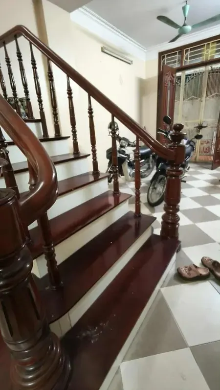 BÁN NHÀ PHỐ PHÙNG KHOANG – NAM TỪ LIÊM – 43M² – 4 TẦNG – MT 3.6M – GIÁ 8.2 TỶ