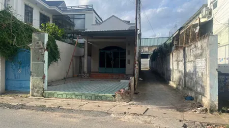 Bán nhà 156m² Đông Hòa,đường 2 ô tô thông,gần ĐHQG TPHCM,giá đầu tư