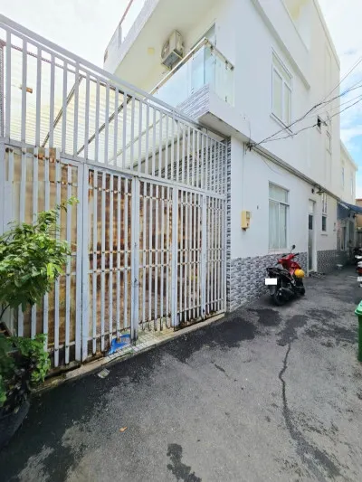 Bán nhà  3 Tầng. 83m2, Ngang 7.5m, Đường Ô tô, Gần Bệnh Viện Lê Văn Thịnh. Giá 6.7 tỷ