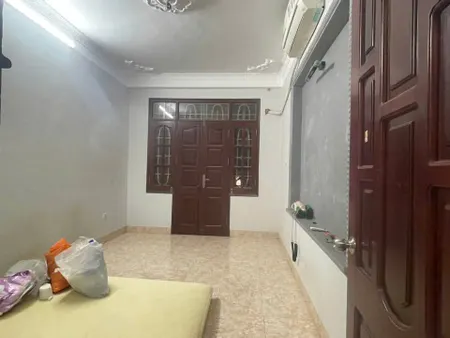 Cho thuê nhà nguyên căn ngõ 100 Pháo Đài Láng 25m2x5 tầng.3 ngủ khép kín, 12 triệu
