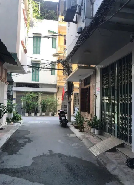 Cho thuê nhà nguyên căn ngõ 114 Nguyễn Xiển 35m2 x 6 tầng, 4 phòng khép kín,  14 triệu