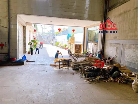 Gia đình đi định cư bán biệt thự và xưởng trong khuôn viên 1500m2 kiên cố giá 21 tỷ