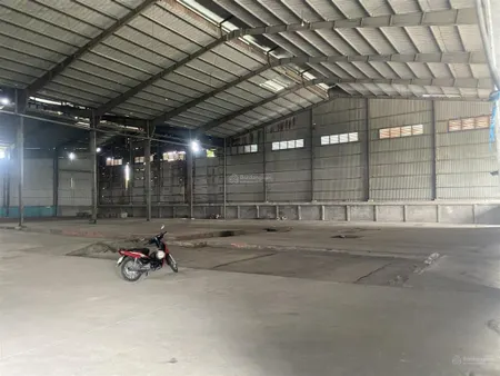 Nhà xưởng mặt tiền ql1a bị ngộp tại thị xã cai lậy, tiền giang
