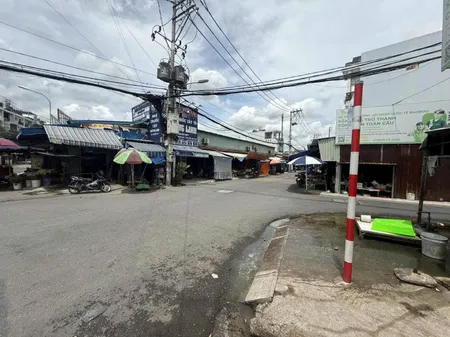 Nhà góc 2 Mặt Tiền chợ NguyễnThị Búp, 11x20m