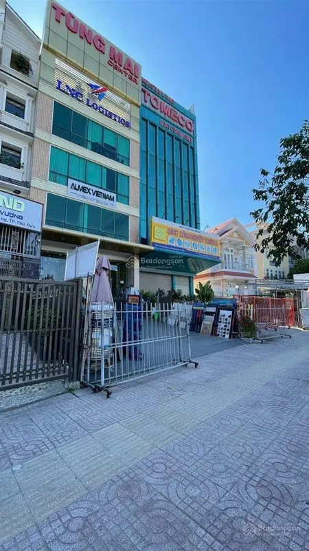 Đất mt phạm văn đồng vòng xoay linh đông 13x16 = 200m2 gpxd hầm + 9 tầng. giá 35 tỷ