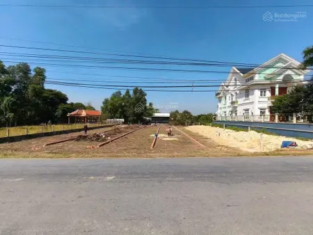 Cần bán 5 lô đất liền kề mặt tiền nhựa lục viên, gần chợ đình