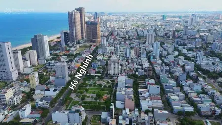 Bán lô đất mt hồ nghinh, diện tích lớn, thích hợp xây khách sạn ngang 24m. 0905 982 ***