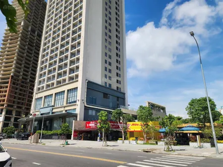 Đất biển, 2 mặt tiền đường võ nguyên giáp. 1560m2. đất ở, xây cao tầng. hàng hiếm. vip còn bán