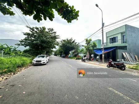 Bán đất mặt tiền đường thanh hoá ,đường 10,5m gần mẹ thứ 100m/5 tỷ95 , khu hoà xuân , cẩm lệ