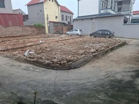Đất đông lỗ hiệp hòa bgiang cũ. mặt tiền hơn 5m .hai măt tiền trước sau fun thổ cư