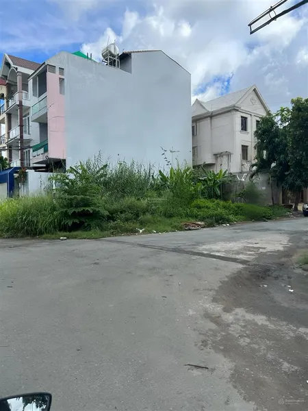Chủ kẹt vốn cần bán gấp mảnh đất lô góc 2 mặt tiền ở đường trần đại nghĩa, 6x21 ngay chợ, 1tỷ050