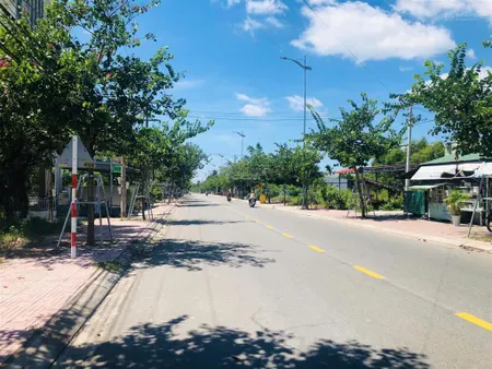Bán 20m x 30m đất odt mặt tiền nguyễn du tân phước lagi giá rẻ gần biển