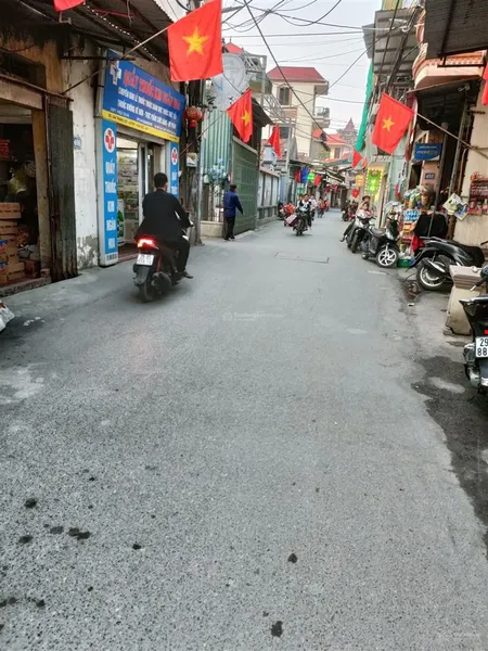 Bán 40m2 mt 4m. hậu 4m. đất thổ cư. đường ô tô. tại la phù hoài đức hn. gần đường vành đai 4