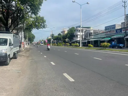 Đất mặt tiền 23/10 diên an 456m2 đất vuông chỉ 16 tỷ thích hợp kinh doanh 0966 838 ***