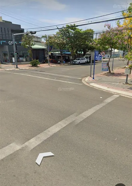 Đất biệt thự giá tốt đầu tư phù hợp kinh doanh 3 mặt tiền đường 30m, có nhà cấp 4 br 0979 976 ***