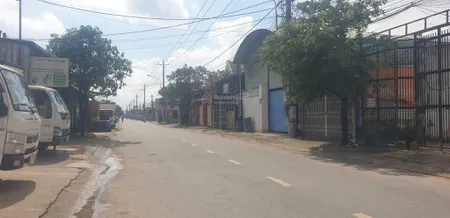 Bán đất tặng nhà cấp 4 mặt tiền đường trịnh công sơn gần khu biệt thự biệt lập an gia standard