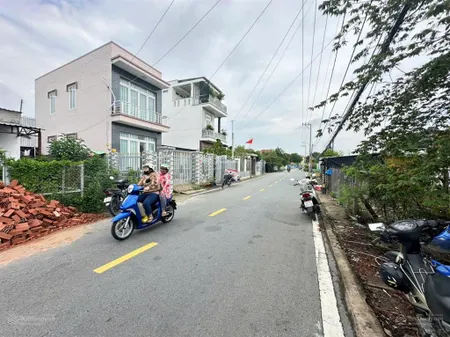 Chính bán bán lô đất đẹp mặt tiền lương văn nho 933m2 cách vin 1,5km
